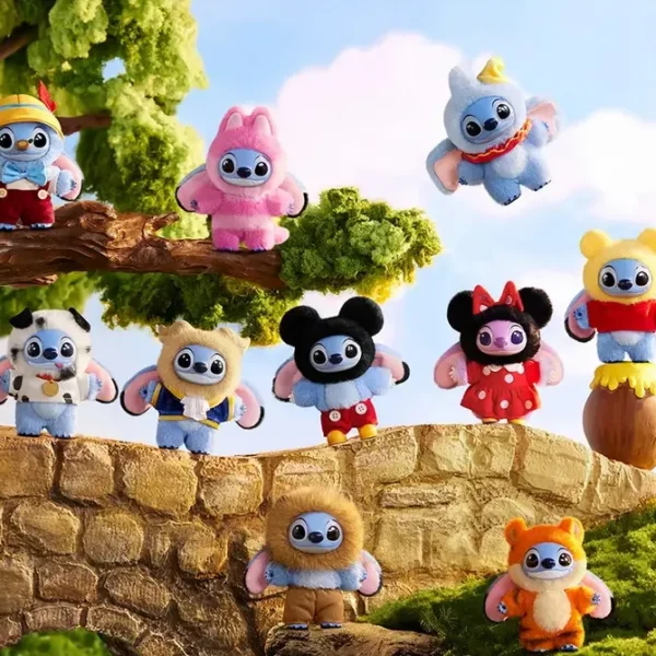 Alternative view of Pendentif Labubu Stitch Dalmatian – Adventure Series